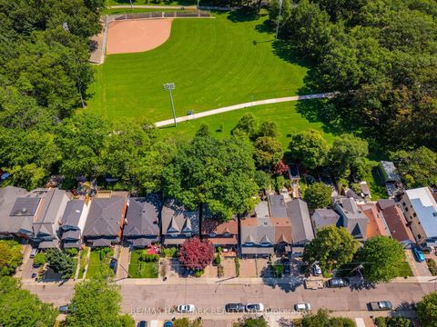 Photo 25 at 55 Waverley Road, The Beaches, Toronto