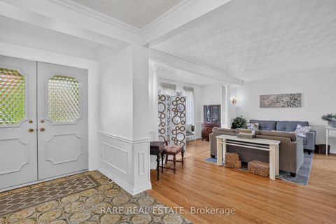 Photo 6 at 29 MALAREN Road, Maple, Vaughan