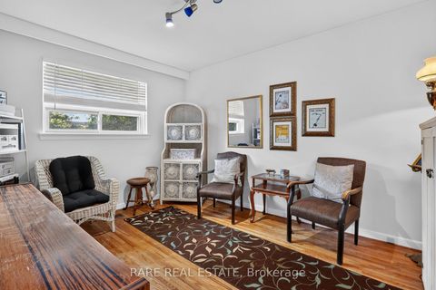 Photo 19 at 29 MALAREN Road, Maple, Vaughan