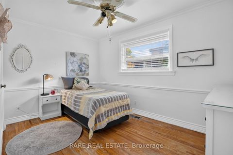 Photo 20 at 29 MALAREN Road, Maple, Vaughan