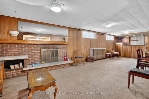 Photo 24 at 29 MALAREN Road, Maple, Vaughan