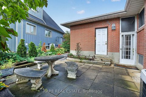 Photo 27 at 29 MALAREN Road, Maple, Vaughan