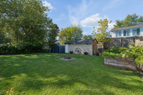 Photo 46 at 16 Evelyn Avenue, Keswick North, Georgina