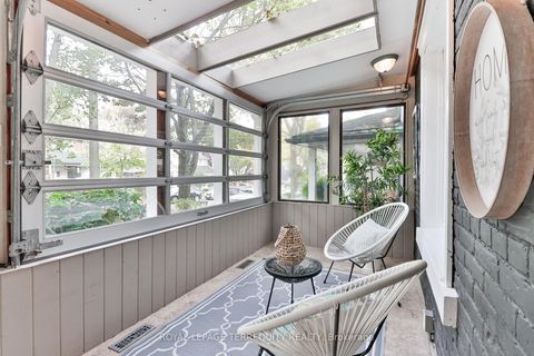 Photo 5 at 312 Kenilworth Avenue, The Beaches, Toronto