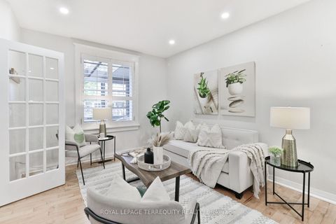 Photo 8 at 312 Kenilworth Avenue, The Beaches, Toronto