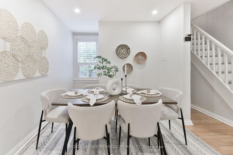Photo 12 at 312 Kenilworth Avenue, The Beaches, Toronto