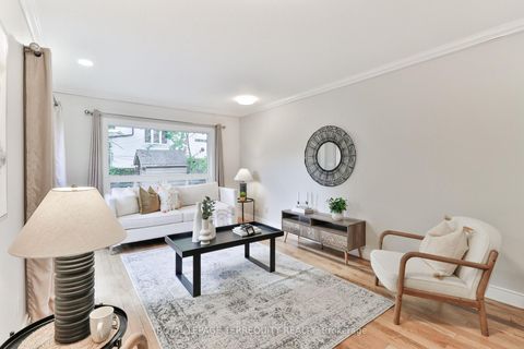 Photo 19 at 312 Kenilworth Avenue, The Beaches, Toronto