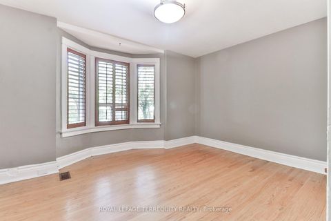 Photo 33 at 312 Kenilworth Avenue, The Beaches, Toronto