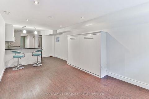 Photo 36 at 312 Kenilworth Avenue, The Beaches, Toronto