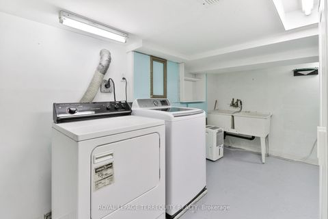 Photo 42 at 312 Kenilworth Avenue, The Beaches, Toronto