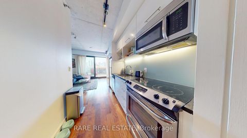 Photo 3 at 542 - 47 Lower River Street, Moss Park, Toronto
