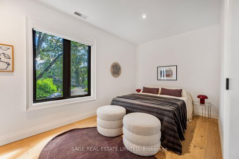 Photo 34 at 6 Westrose Avenue, Kingsway South, Toronto
