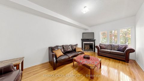 Photo 10 at 44 Canyon Hill Avenue, Westbrook, Richmond Hill