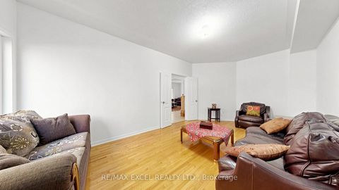 Photo 11 at 44 Canyon Hill Avenue, Westbrook, Richmond Hill