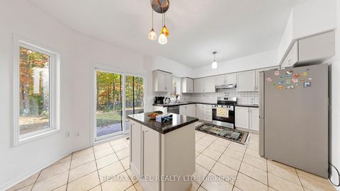 Photo 12 at 44 Canyon Hill Avenue, Westbrook, Richmond Hill
