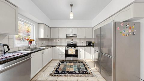 Photo 14 at 44 Canyon Hill Avenue, Westbrook, Richmond Hill
