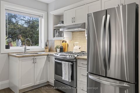 Photo 9 at 342 Hillsdale Avenue E, Mount Pleasant East, Toronto