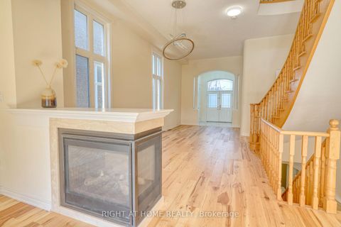 Photo 9 at 171 Maurier Boulevard, Patterson, Vaughan
