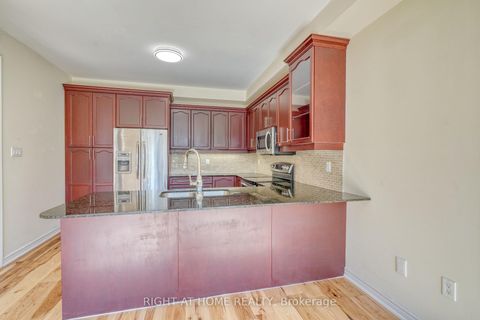 Photo 12 at 171 Maurier Boulevard, Patterson, Vaughan