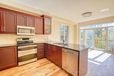 Photo 15 at 171 Maurier Boulevard, Patterson, Vaughan