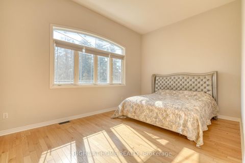 Photo 20 at 171 Maurier Boulevard, Patterson, Vaughan