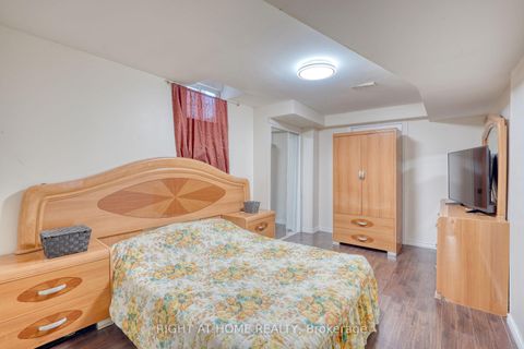 Photo 39 at 171 Maurier Boulevard, Patterson, Vaughan