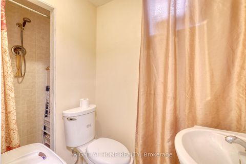 Photo 44 at 171 Maurier Boulevard, Patterson, Vaughan