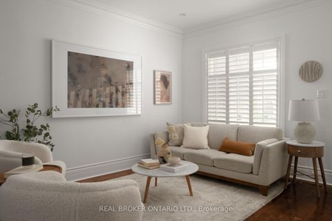 Photo 2 at 550 Milverton Boulevard, Danforth, Toronto