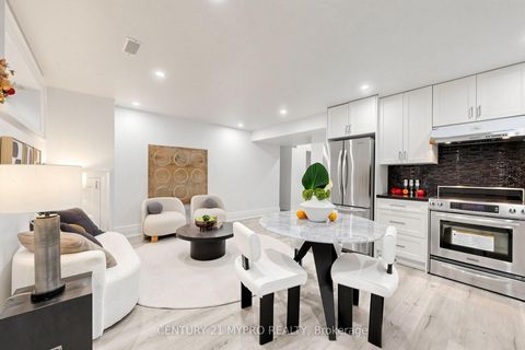 Photo 30 at 66 Lorraine Drive, Willowdale West, Toronto