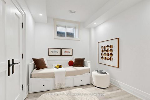 Photo 31 at 66 Lorraine Drive, Willowdale West, Toronto