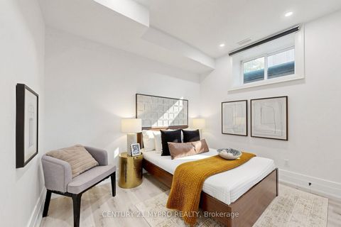 Photo 32 at 66 Lorraine Drive, Willowdale West, Toronto
