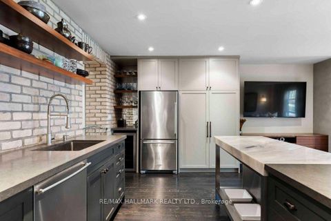 Photo 10 at 29 Standish Avenue, Moore Park, Toronto