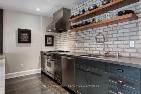 Photo 11 at 29 Standish Avenue, Moore Park, Toronto