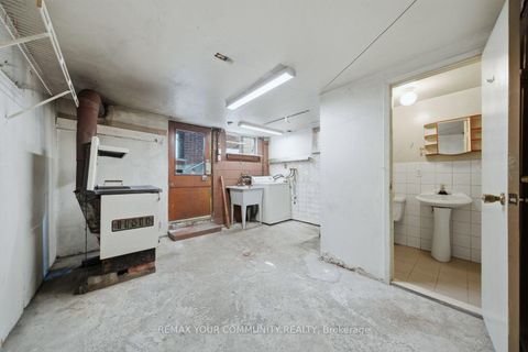 Photo 6 at 279 McRoberts Avenue, Fairbank, Toronto