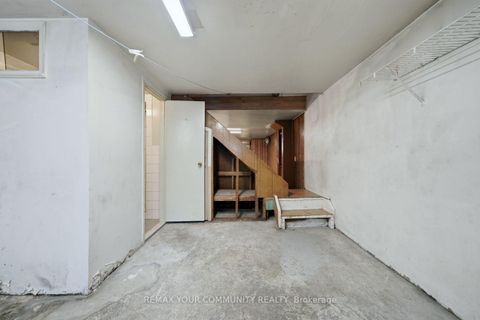 Photo 9 at 279 McRoberts Avenue, Fairbank, Toronto