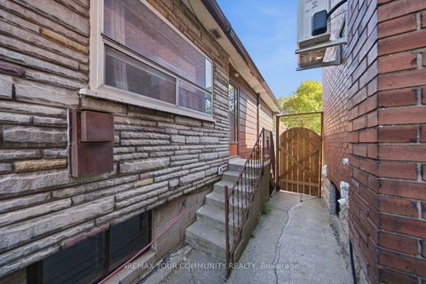 Photo 14 at 279 McRoberts Avenue, Fairbank, Toronto