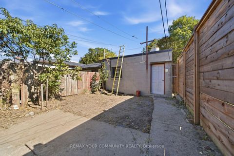 Photo 16 at 279 McRoberts Avenue, Fairbank, Toronto