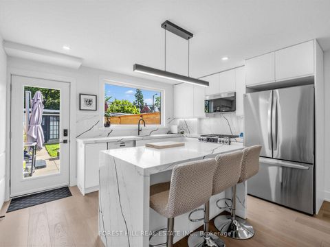 Photo 10 at 87 Palmerston Avenue, Bellwoods, Toronto