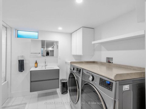 Photo 15 at 87 Palmerston Avenue, Bellwoods, Toronto