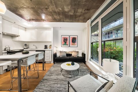 Photo 2 at 205 - 75 Portland Street, Waterfront Communities C1, Toronto
