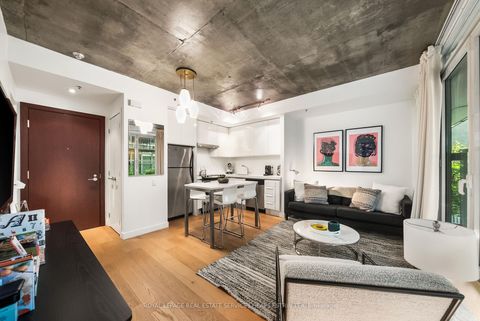 Photo 4 at 205 - 75 Portland Street, Waterfront Communities C1, Toronto