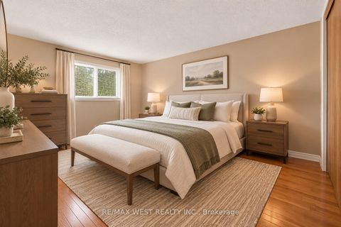 Photo 11 at 2 Ackrow Court, West Deane, Toronto