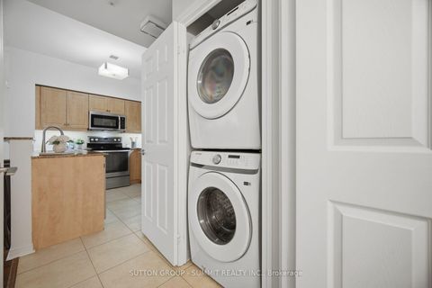 Photo 21 at 205 - 455 Rosewell Avenue, Lawrence Park South, Toronto