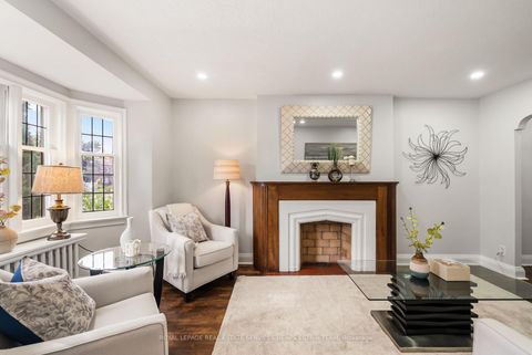 Photo 5 at 770 Eglinton Avenue E, Leaside, Toronto