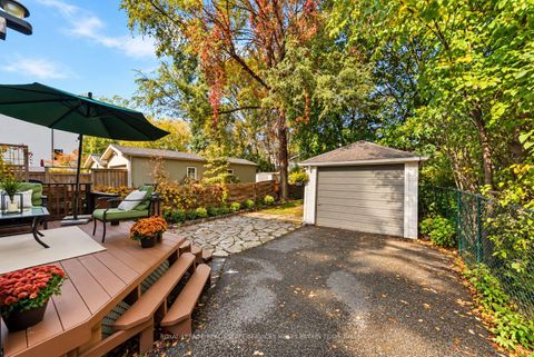 Photo 35 at 770 Eglinton Avenue E, Leaside, Toronto