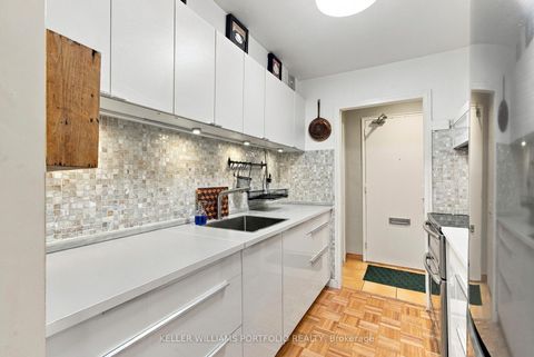 Photo 10 at 108 - 100 Coe Hill Drive, Swansea, Toronto