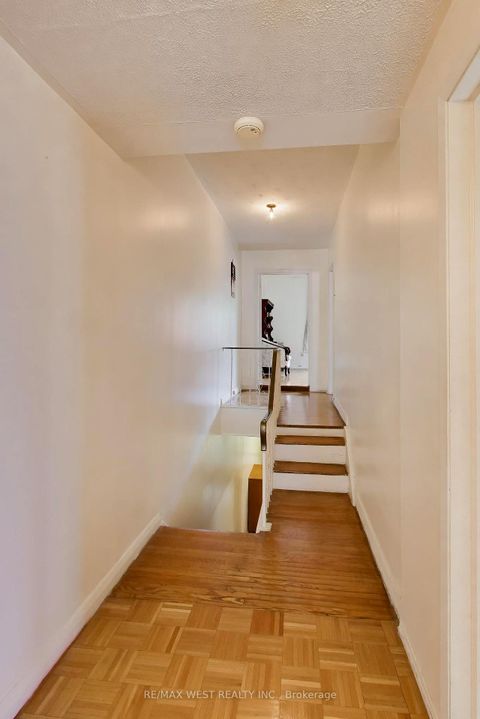 Photo 18 at 99 Euclid Avenue, Bellwoods, Toronto