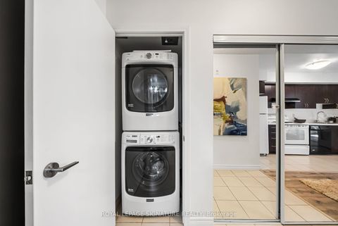 Photo 9 at 721 - 35 Saranac Boulevard, Lawrence, Toronto