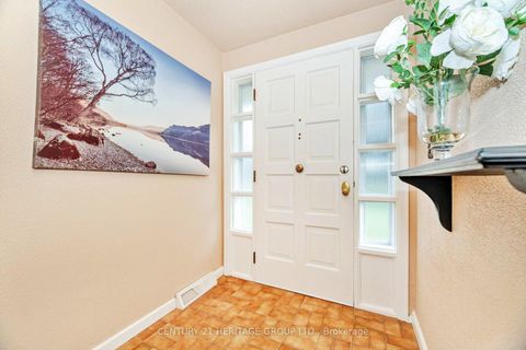 Photo 16 at 22 Poplar Drive, Oak Ridges, Richmond Hill
