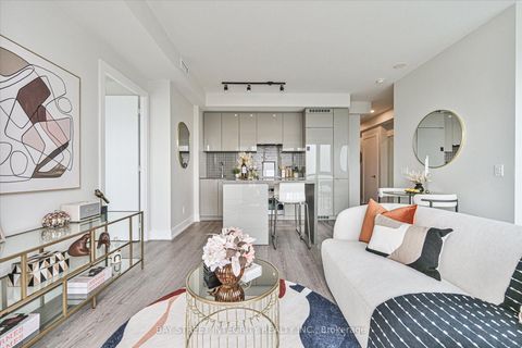 Photo 5 at 3807 - 7 Grenville Street, Bay Street Corridor, Toronto